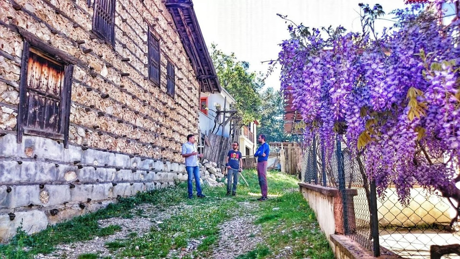 Ormana Düğmeli Evler & Altınbeşik Mağarası Doğa Turu